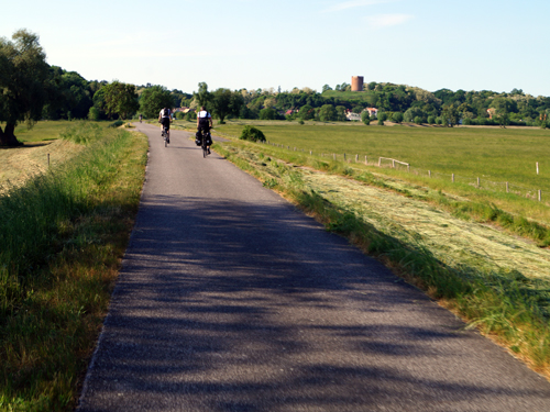 Frankfurt an der Oder - Oder-Neiße-Radweg Frankfurt an der Oder - Oder-Neiße-Radweg