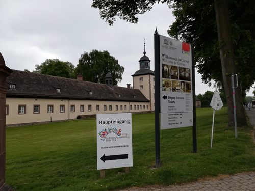 Weser Radweg - UNESCO Weltkulturerbe Schloss Corvey Weser Radweg - UNESCO Weltkulturerbe Schloss Corvey