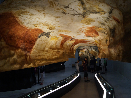 Höhle von Lascaux - Weltkulturerbe der UNESCO Höhle von Lascaux - Weltkulturerbe der UNESCO
