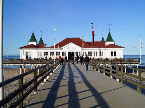 Seebad Ahlbeck - älteste Seebrücke - auf Usedom