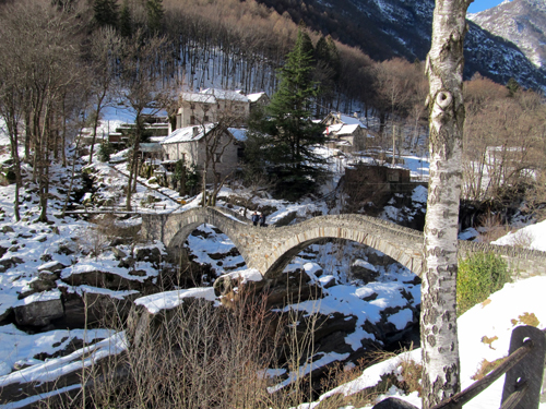 Ponte dei Salti - Lavertezzo - Verzasca - Tessin Ponte dei Salti - Lavertezzo - Verzasca - Tessin